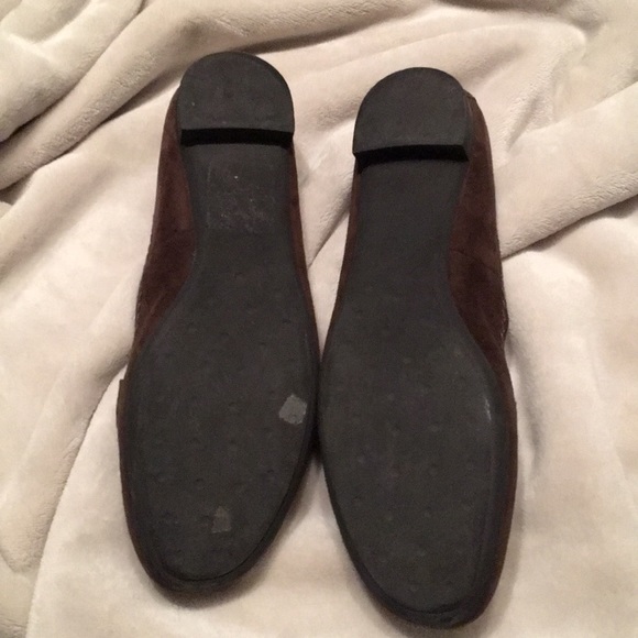Gently worn Suede loafer from Browns. - Picture 3 of 7